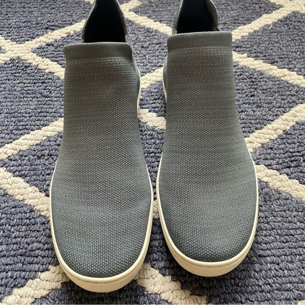 Rothy’s Chelsea boots in Fog Melange
